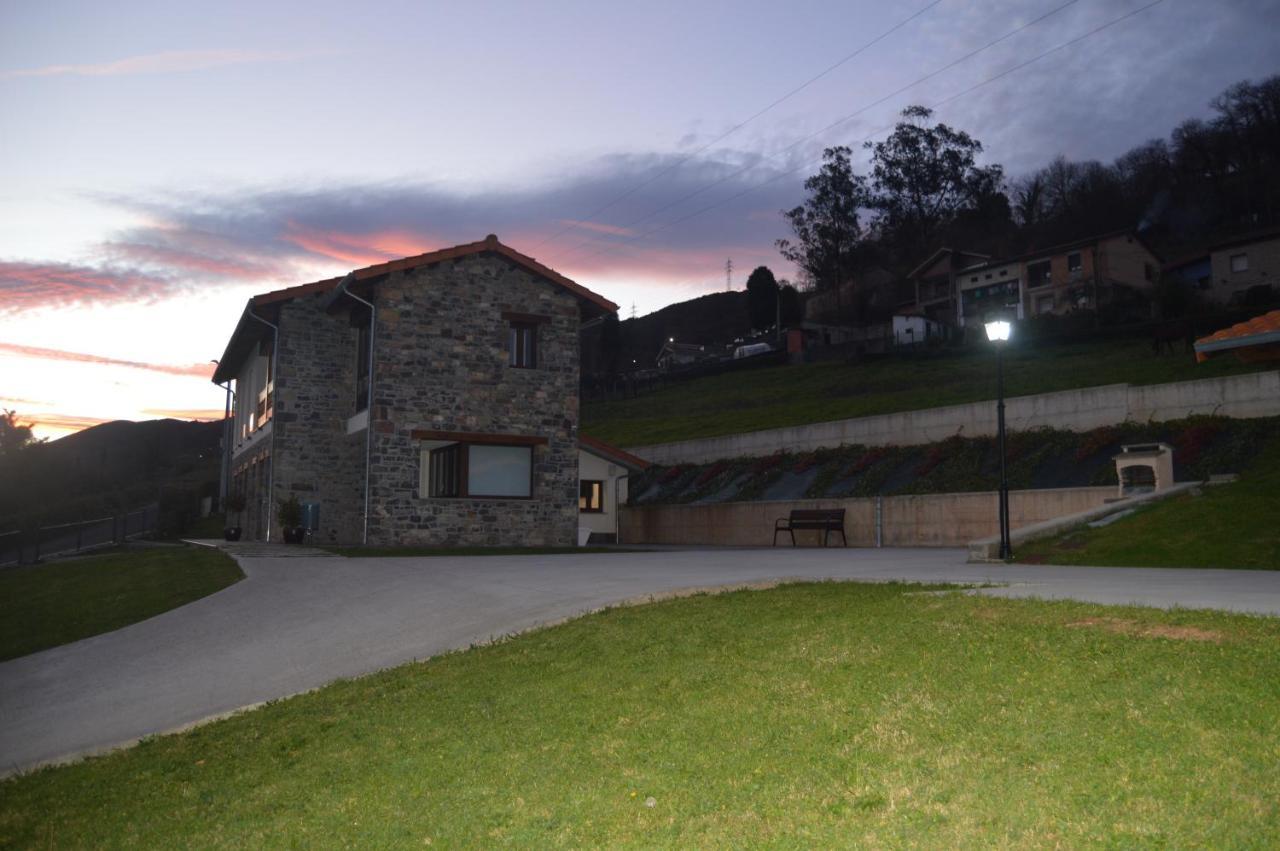 Apartamentos Rurales Penon Blanco Penerudes Exteriér fotografie